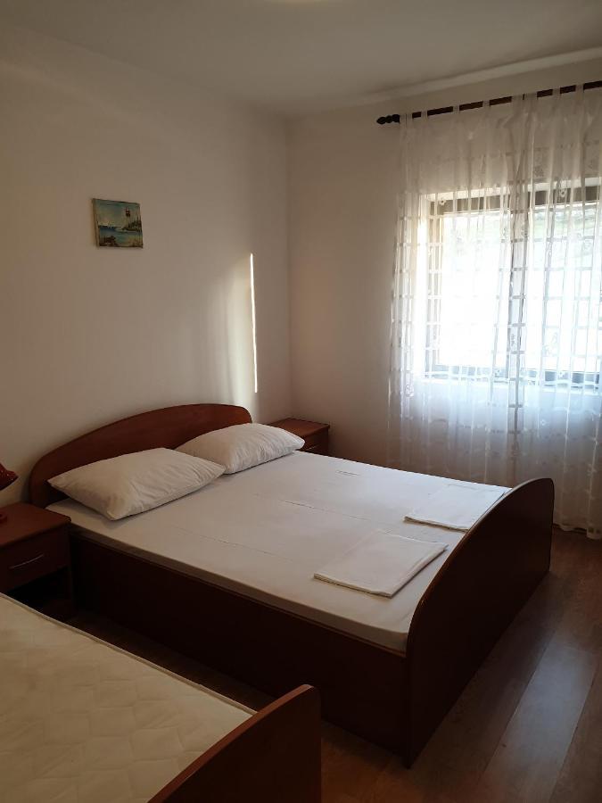 Apartments And Rooms With Parking Space Metajna, Pag - 4120 Extérieur photo