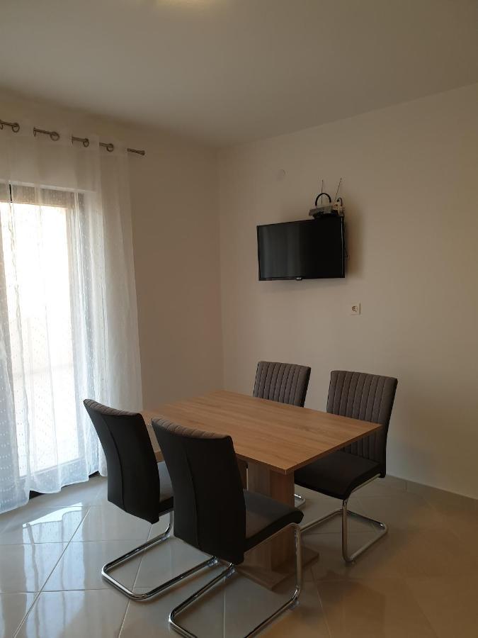 Apartments And Rooms With Parking Space Metajna, Pag - 4120 Extérieur photo