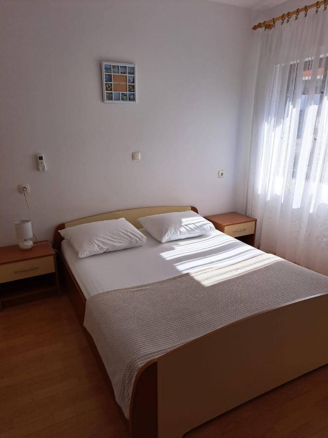 Apartments And Rooms With Parking Space Metajna, Pag - 4120 Extérieur photo